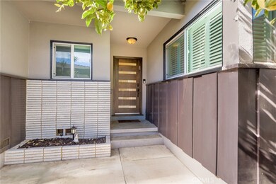 6251 Aura Ave, Tarzana, CA 91335 - photo 2