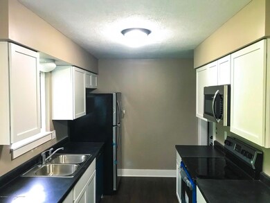 5836 Annapolis Dr, Lansing, MI 48911 - photo 6