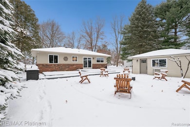 4357 Skusa Dr, Brighton, MI 48116 - photo 2