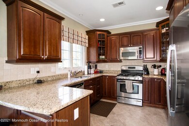 204 Villa Dr unit 10, Long Branch, NJ 07740 - photo 5