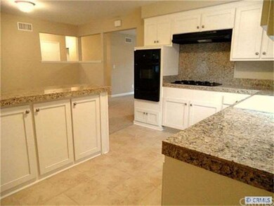 Open and Bright kitchen, facing dining area