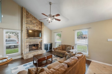 8426 Pine Falls Dr, Houston, TX 77095 - photo 4