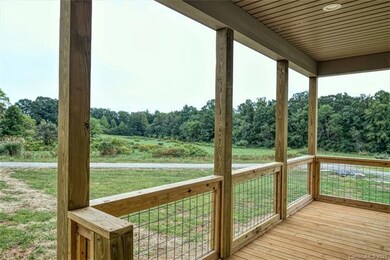 102 Hidden Acres Ln, Hendersonville, NC 28792 - photo 4