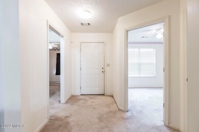 304 Kensington Cir 13