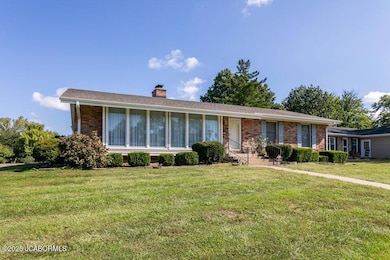 1921 Cherry St, Mexico, MO 65265 - photo 2