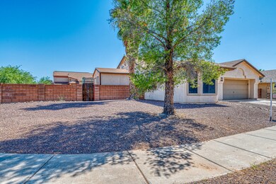 9012 N Eaglestone