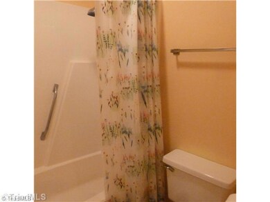 Master Bath/Spa.