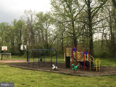 138 1st St, Lothian, MD 20711 - photo 6