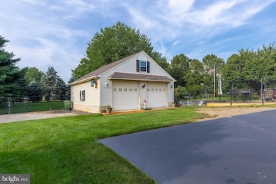 26 Spring Hill Dr, Swedesboro, NJ 08085 - photo 2