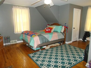 2916 SW 20th St, Topeka, KS 66604 - photo 6