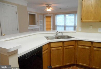 46932 Courtyard Square unit 100, Sterling, VA 20164 - photo 5