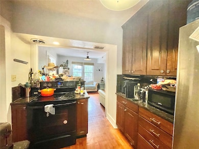 1035 NE 3rd Ave, Gainesville, FL 32601 - photo 6