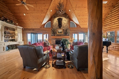 26715 E Brown Rd, Canton, IL 61520 - photo 2