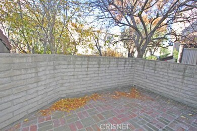 21800 Marylee St unit 61, Woodland Hills, CA 91367 - photo 5