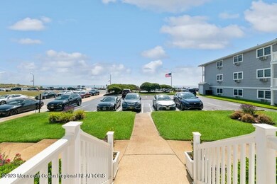 34_709OceanAve43_2003_LowRes