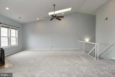 4056 Grays Pointe Ct unit 4056C, Fairfax, VA 22033 - photo 2