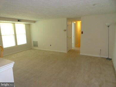 900 Cedar Crest Ct unit C, Edgewood, MD 21040 - photo 3