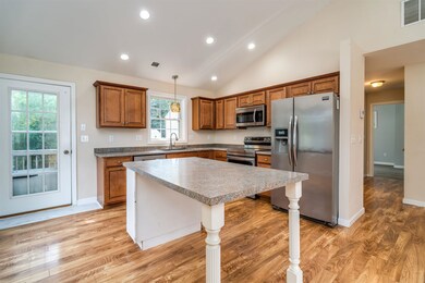 11 Waverly St, Rochester, NH 03867 - photo 3