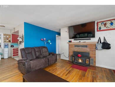 2953 Maple St, Longview, WA 98632 - photo 5