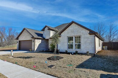 1130 Vintage Ave, Gainesville, TX 76240 - photo 2