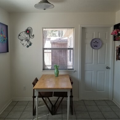 1032 Walling St unit B, Houston, TX 77009 - photo 4