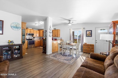 05-200 Bridle Way #233-039