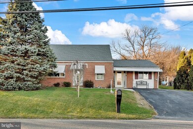 1082 W Leesport Rd, Leesport, PA 19533 - photo 2