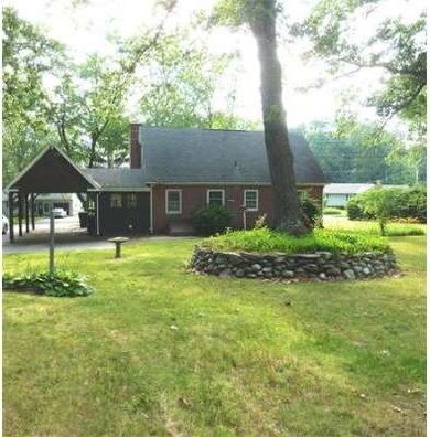 207 Telegraph Ave, Chicopee, MA 01020 - photo 3