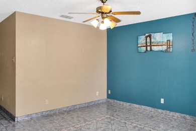 1405 Reagan Dr unit 1, Laredo, TX 78046 - photo 3