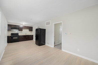 404 Kelton Ave, Columbus, OH 43205 - photo 6