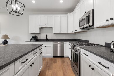 798 Eagle Rest Dr unit 1-C, Grand Rivers, KY 42045 - photo 7