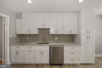 5807 Tudor Ln, Rockville, MD 20852 - photo 6