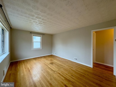 1810 Cromwood Rd, Parkville, MD 21234 - photo 6