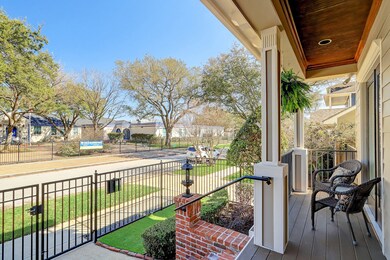 754 E 17th St, Houston, TX 77008 - photo 3