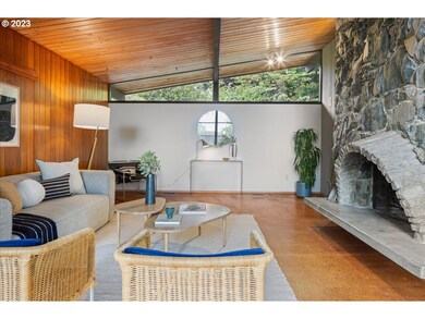 2045 Hillcrest Dr, West Linn, OR 97068 - photo 6