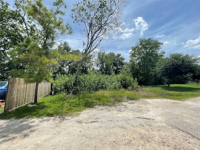 Lot front left side, coming from Bryan Ave.