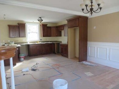 16 Sunrise Ave, Fitchburg, MA 01420 - photo 3