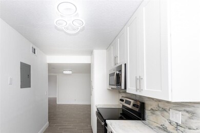 208 Lake Frances Dr, West Palm Beach, FL 33411 - photo 7