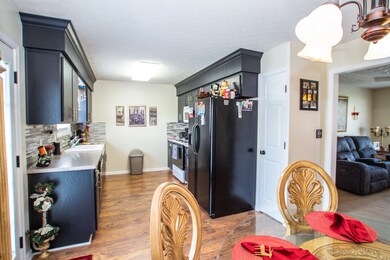 248 Patricia Ln, Mount Washington, KY 40047 - photo 4