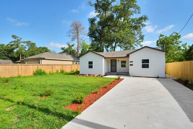 7215 S Hall St, Houston, TX 77028 - photo 2
