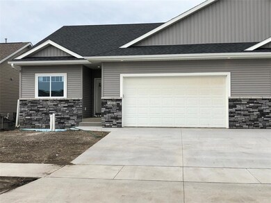 7115 Waterview Dr SW, Cedar Rapids, IA 52404 - photo 7