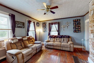 114 W Bow St, Franklin, NH 03235 - photo 3