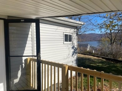 6 Union Ave, New Windsor, NY 12553 - photo 3