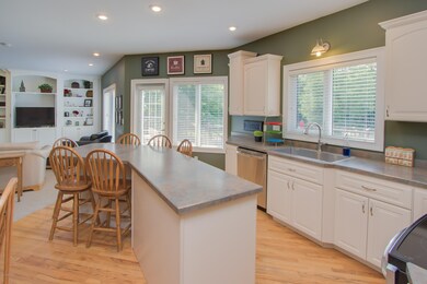 4411_Taylor_Ridge_Circle-04