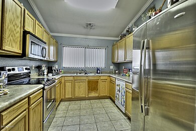 Nice sized kitchen