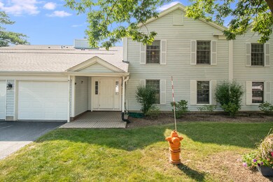 2161 Sunderland Ct unit 202B, Naperville, IL 60565 - photo 3