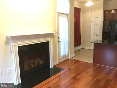 6090 Madison Park Dr, Falls Church, VA 22041 - photo 5