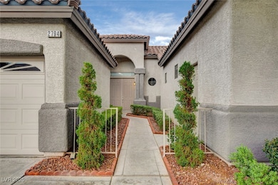 2794 Glen Port St, Las Vegas, NV 89135 - photo 3