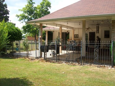 504 Dow Dr, Shelbyville, TN 37160 - photo 4