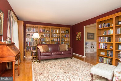 6203 Guthrie Ct, Sykesville, MD 21784 - photo 4